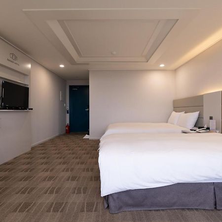 Cocoon Hotel Чеджудо Экстерьер фото