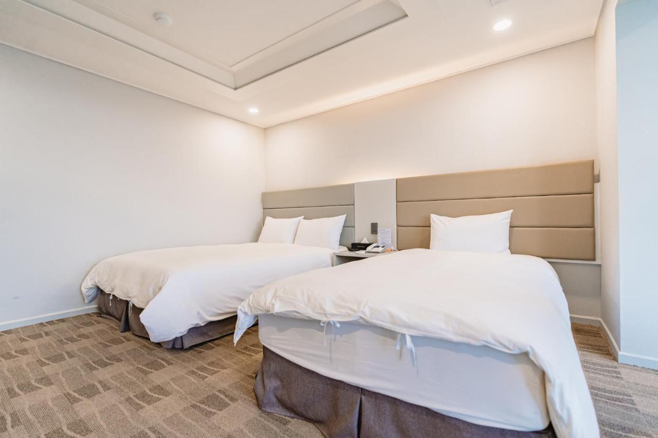 Cocoon Hotel Чеджудо Экстерьер фото