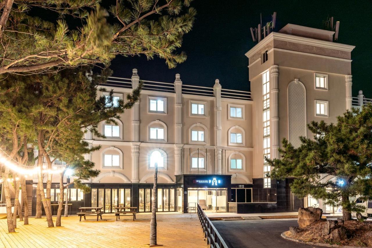 Cocoon Hotel Чеджудо Экстерьер фото